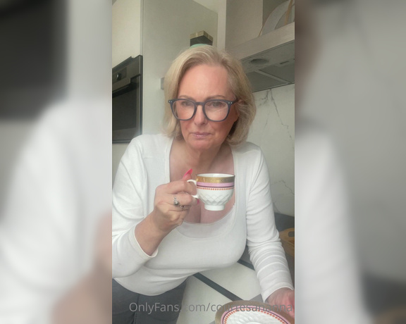 Courtesan Annabel aka Courtesananna OnlyFans - Morning tea and a few thoughts about the upcoming festive time Sometimes we need to think a little