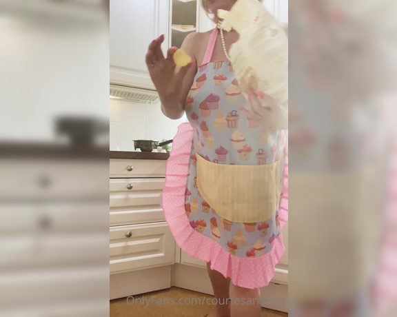 Courtesan Annabel aka Courtesananna OnlyFans - Here’s the casual cooking in the nude, just wearing a pinny ! requested by a few gents  making