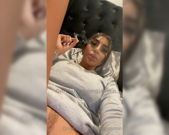 Princess Jasmin aka Omgjasmin OnlyFans - Smoking chillen with my pussy out