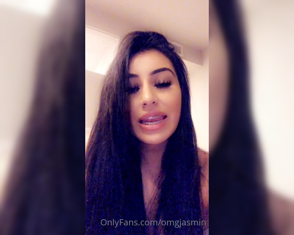 Princess Jasmin aka Omgjasmin OnlyFans - I’ll be going live tomorrow (Sunday) at 6pm and 9pm! I’ll be showing you guys what I got and play 1