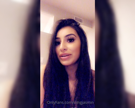 Princess Jasmin aka Omgjasmin OnlyFans - I’ll be going live tomorrow (Sunday) at 6pm and 9pm! I’ll be showing you guys what I got and play 1