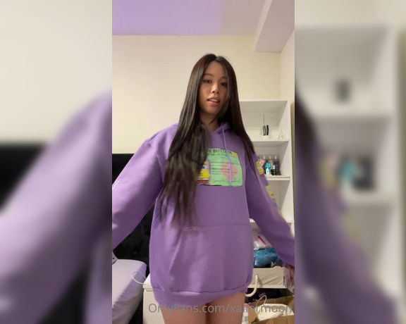 Xailor aka Xailormoon OnlyFans - I fell asleep in my spongeboob hoodie, with my granny panties on, and woke up like this!