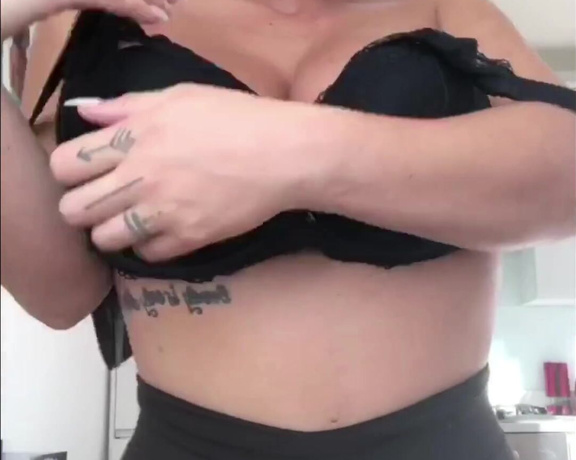 FionaGirlSoho OnlyFans Video94,  Big Tits, Milf