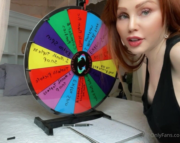 Ginger Phoenix aka Gingerphoenix OnlyFans - Happy Side boob Sunday Spin my Wheel! I videotaped everyone who signed up to spin, will be sending