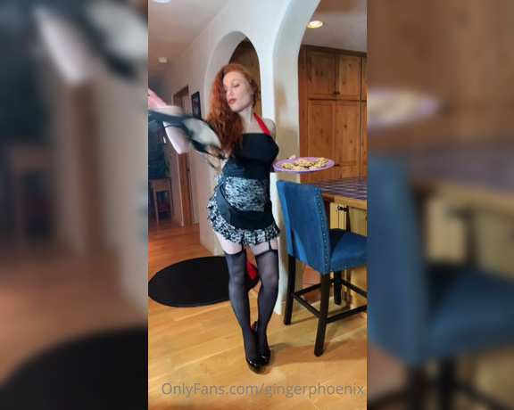 Ginger Phoenix aka Gingerphoenix OnlyFans - Wishing you a great start to the week and a Magical Monday Heels & thi highs TURN me on and make