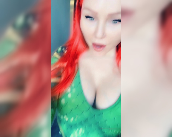 Ginger Phoenix aka Gingerphoenix OnlyFans - So excited to shoot as Mera Aqua woman and to announce winners for funny caption this contest!!