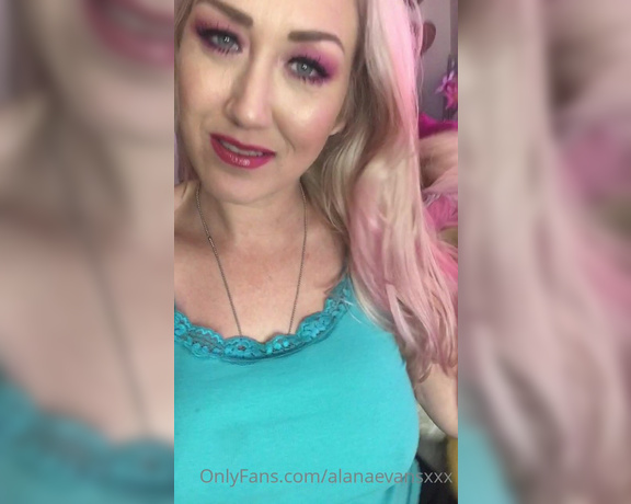 Alana Evans aka Alanaevansxxx OnlyFans - Pretty pretty pink!!!