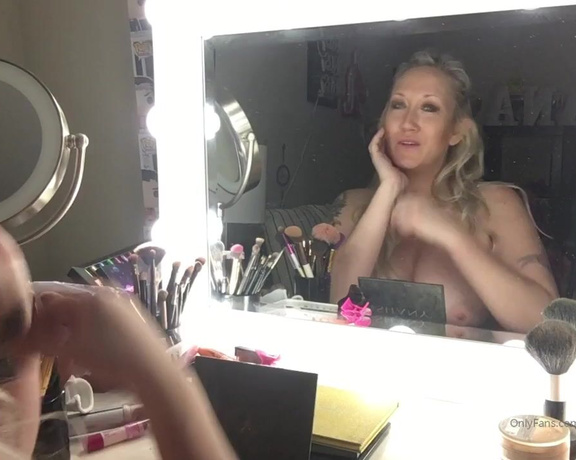 Alana Evans aka Alanaevansxxx OnlyFans - You’re spying on me as I’m putting on my makeup you just can’t help yourself