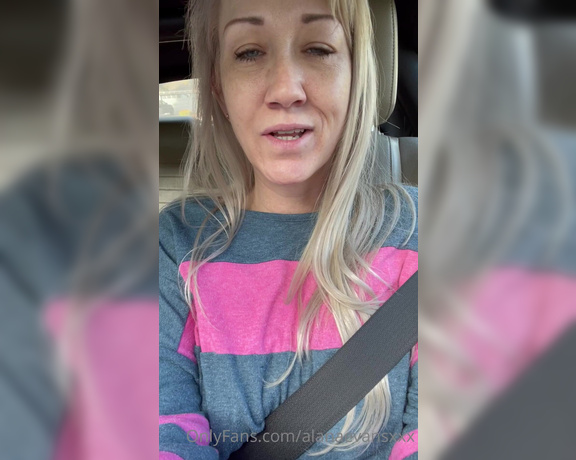 Alana Evans aka Alanaevansxxx OnlyFans - First day of spring semester!!