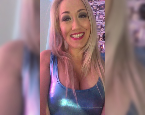 Alana Evans aka Alanaevansxxx OnlyFans - Such a naughty girl! Wearing my sexy shiny workout outfit!