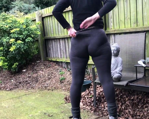 Daniella English aka Daniellaenglish OnlyFans - VIDEOBaer through Lycra