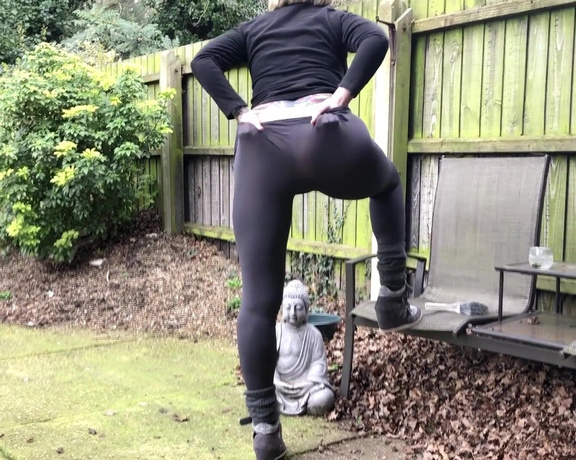 Daniella English aka Daniellaenglish OnlyFans - VIDEO my ass in semi sheer Lycra leggings out in the garden