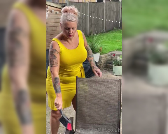 Daniella English aka Daniellaenglish OnlyFans - VIDEO showing off my curves in tight sexy dress in the garden