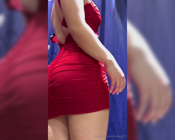 No Face J aka Nofacej19 OnlyFans - Valentine’s dress try on part 3 at least we know this is easy to take off