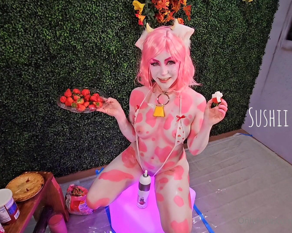 Sushii Xhyvette aka Sushiixhyvette OnlyFans - Pink Berry Cowaii Time colab with @mypetmonstergirl full 30min splosh video!