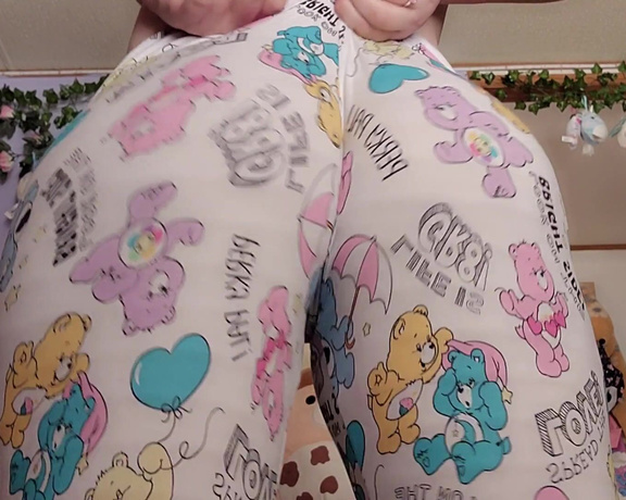 Princess aka Princessbabybratx OnlyFans - Booty in these legging pjs 3 1