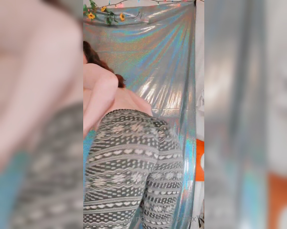 Princess aka Princessbabybratx OnlyFans - These next few videos were requested! 3 different leggings and jeans!