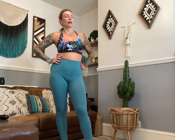 Ava Austen aka Ava_austen OnlyFans - Work out! What are you doing to exercise whilst indoors OTHER THAN THE OBVIOUS ARM WORK OUT
