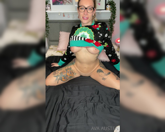 Ava Austen aka Ava_austen OnlyFans - MERRY CHRISTMAS TWERK FOR YOU!!!