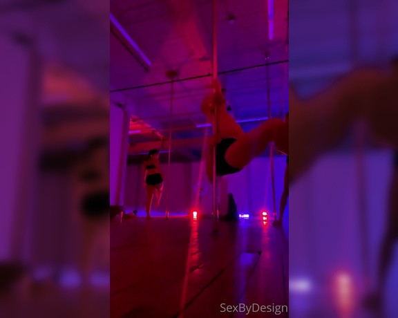 Savvy Suxx -  My first ever pole class  I had so much fun I promise it will get sexier over time