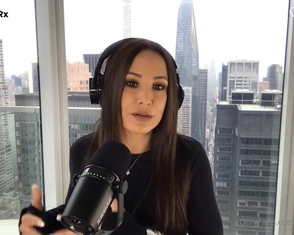 Lisa Ann Onlyfans aka Thereallisaann OnlyFans - Last night on the live  I had some asks about this topic, so I am sharing the episode of my podcast