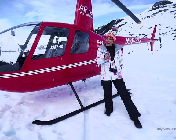 Lisa Ann Onlyfans aka Thereallisaann OnlyFans - Ok, this was really incredible A helicopter ride to a glacier Yeah, we busted out the drone too!