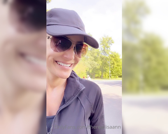 Lisa Ann Onlyfans aka Thereallisaann OnlyFans - Happy Memorial Day Lover  I thought I would surprise you and take you on a little bike ride with