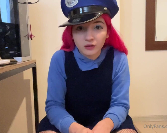 Emma Fiore aka Emmafiore OnlyFans - You are under arrest (JOI)     Estas bajo arre