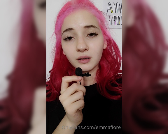 Emma Fiore aka Emmafiore OnlyFans - QUE HACES VIENDO MIS VIDEOS!