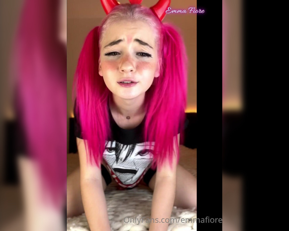 Emma Fiore aka Emmafiore OnlyFans - Am i cute    Soy tierna