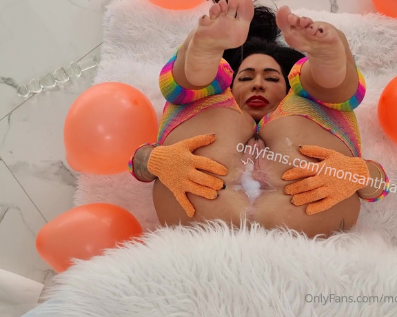Monica Santhiago XXX aka Monsanthiagoxxx OnlyFans - Doing pumping nipples, do you drink my milk I promise to swallow your load of cum !! 1