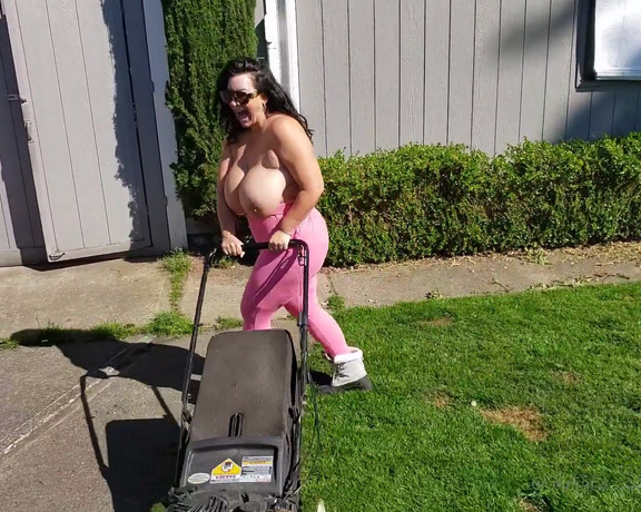 Beautifulsubby aka Subrina_lucia OnlyFans - Topless lawn mowing  caught by neighbors My face at the end was priceless hahahahah Happy Father
