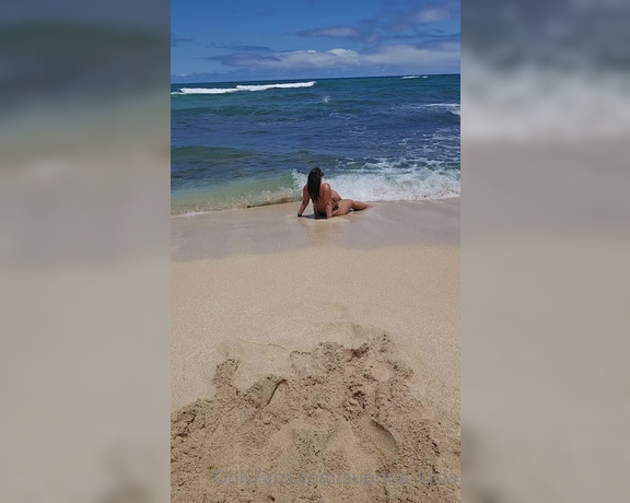 Beautifulsubby aka Subrina_lucia OnlyFans - Topless at the beach