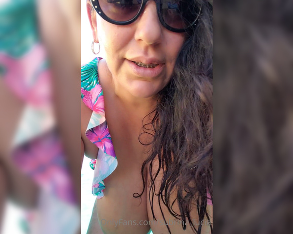 Beautifulsubby aka Subrina_lucia OnlyFans - Poolside, popsicle dildo and my pussy Hot fun in the summer time