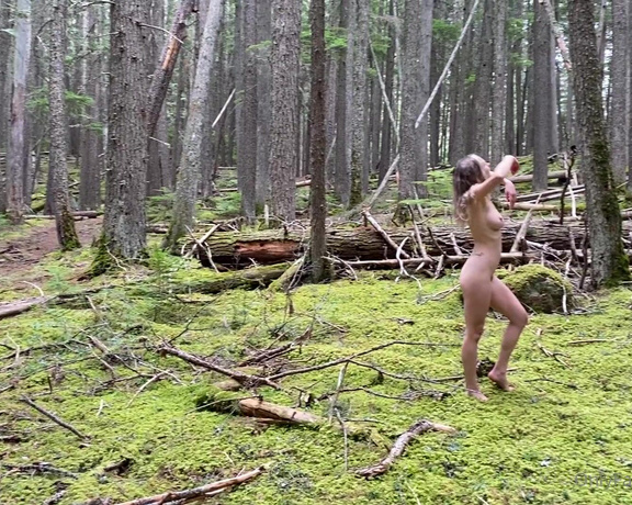 CC Flight aka Ccflight OnlyFans - What would you do if you found a forest fairy out in the wilderness