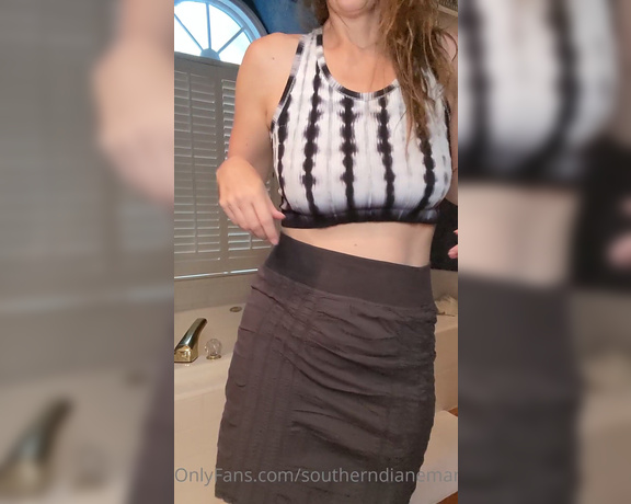 Diane Marie aka Southerndianemarie OnlyFans - What do you think of this new outfit I love it!