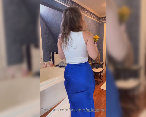 Diane Marie aka Southerndianemarie OnlyFans - I love this new skirt do you think it looks better without my top
