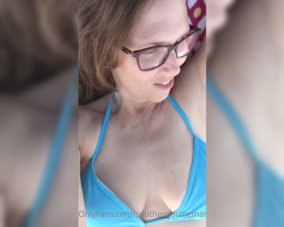 Diane Marie aka Southerndianemarie OnlyFans - A little naughtiness on the beach