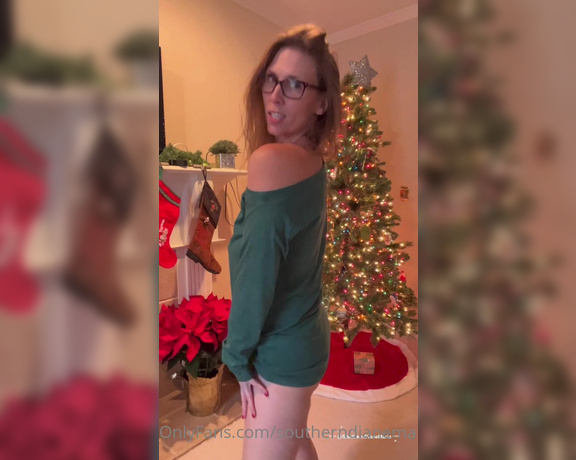 Diane Marie aka Southerndianemarie OnlyFans - I got a few new things to share Panties, off the shoulder shirt and a summer dress oh and boobie