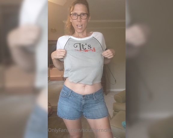 Diane Marie aka Southerndianemarie OnlyFans - Bra or no bra private page version