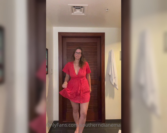 Diane Marie aka Southerndianemarie OnlyFans - Heading to dinner and didnt want to miss my good night to you Also wanted to show you my dinner
