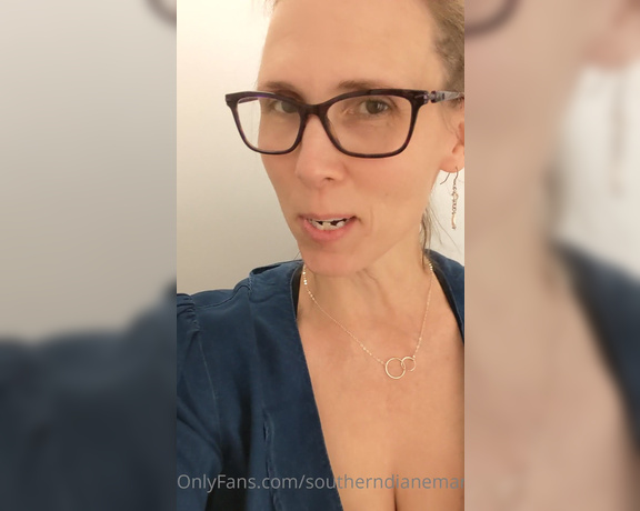 Diane Marie aka Southerndianemarie OnlyFans - Do you like my blouse