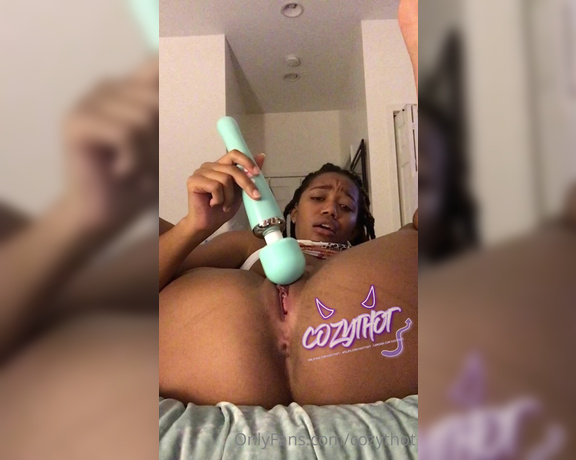 Da coziest thot aka Cozythot OnlyFans - NEW VID ALERT 3 Min Throwback Wand Solo watch me make this pussy wet & make this bootyhole kis