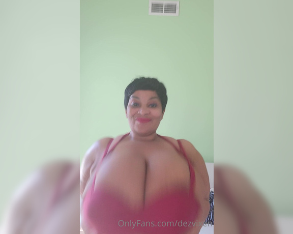 DezVixen aka Dezvixen OnlyFans - Luke Shake them Tiddys if you want the version where they pop out and shake while out DM me 1