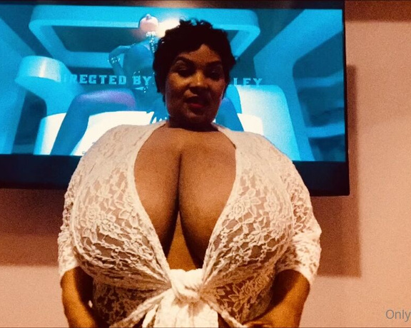 DezVixen aka Dezvixen OnlyFans - PPV #5 White Lace Red Pumps MY CUP RUNNETH OVER Photo Set Get my BODY challenge the Big Boob Edit 16