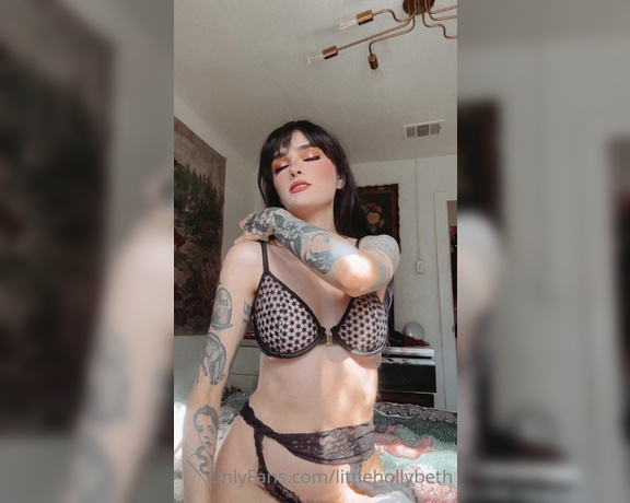 Littlehollybethl OnlyFans Leaks Video31