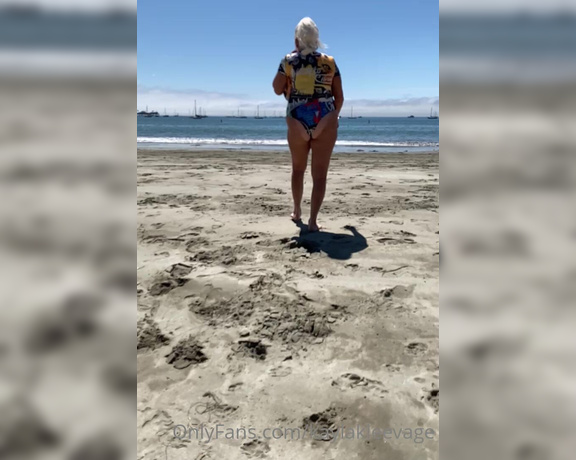 Kayla Kleevage aka Kaylakleevage OnlyFans - San Luis Obispo Beach 2