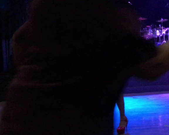 Kayla Kleevage aka Kaylakleevage OnlyFans - Sound Check Dance