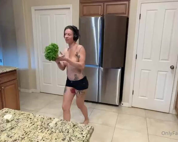 Ciren Verde aka Cirenv OnlyFans - I’m never fully clothed if I can help if Dancing to music while putting away stuff in the kitchen