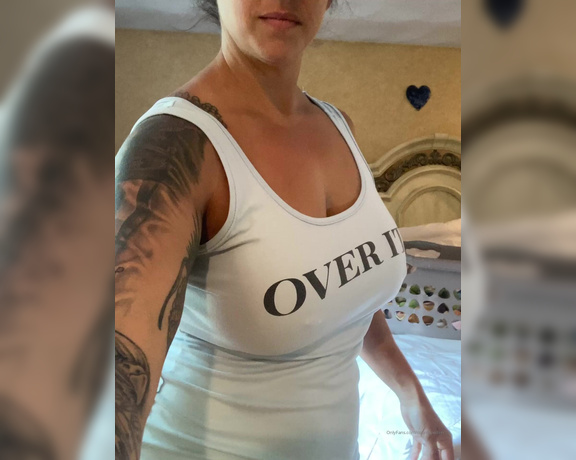 Rachel aka Countrywiferi OnlyFans - I hate folding laundry but it’s gotta get done